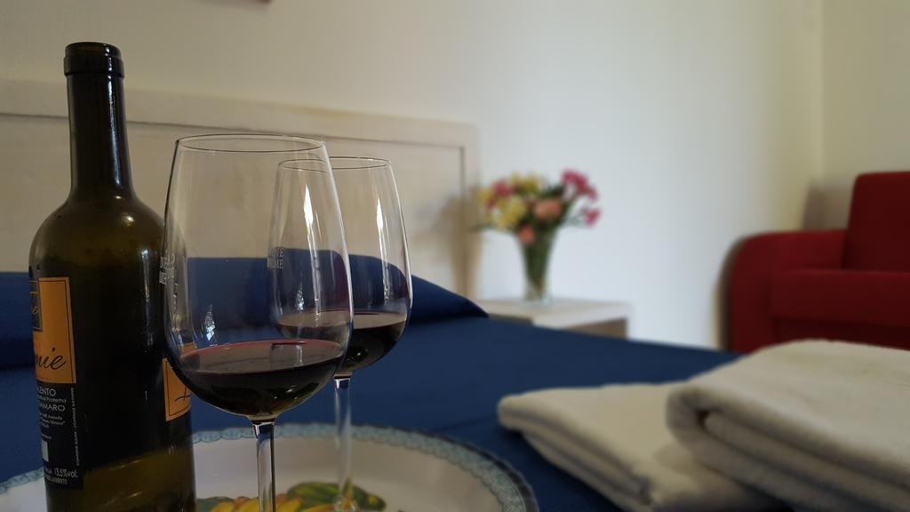 Agriturismo Villa Tommaso 토레 델 로소 외부 사진